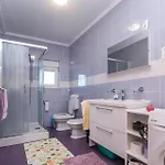 Four-bedroom In Apartment
