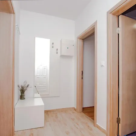 Apartmán Four-bedroom In