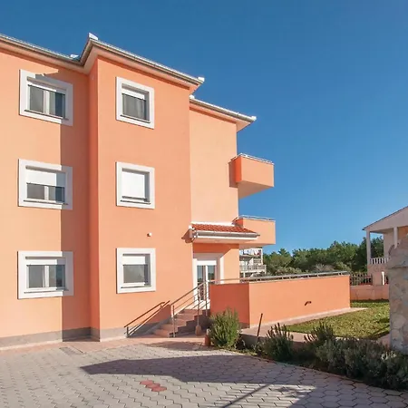 Four-bedroom In Šibenik