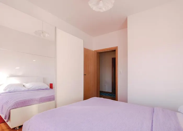 Lejlighed Four-bedroom In Šibenik