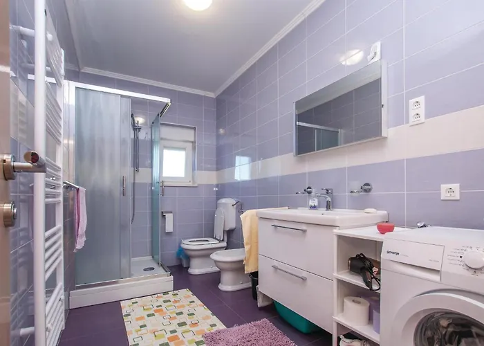 Four-bedroom In Apartman