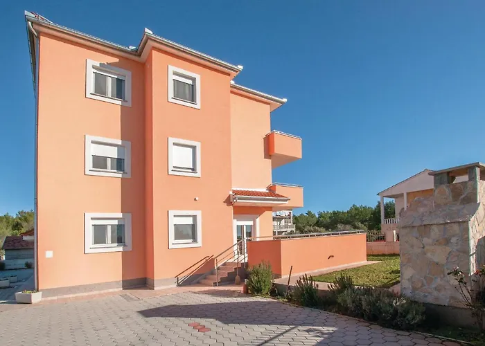 Four-bedroom In Šibenik